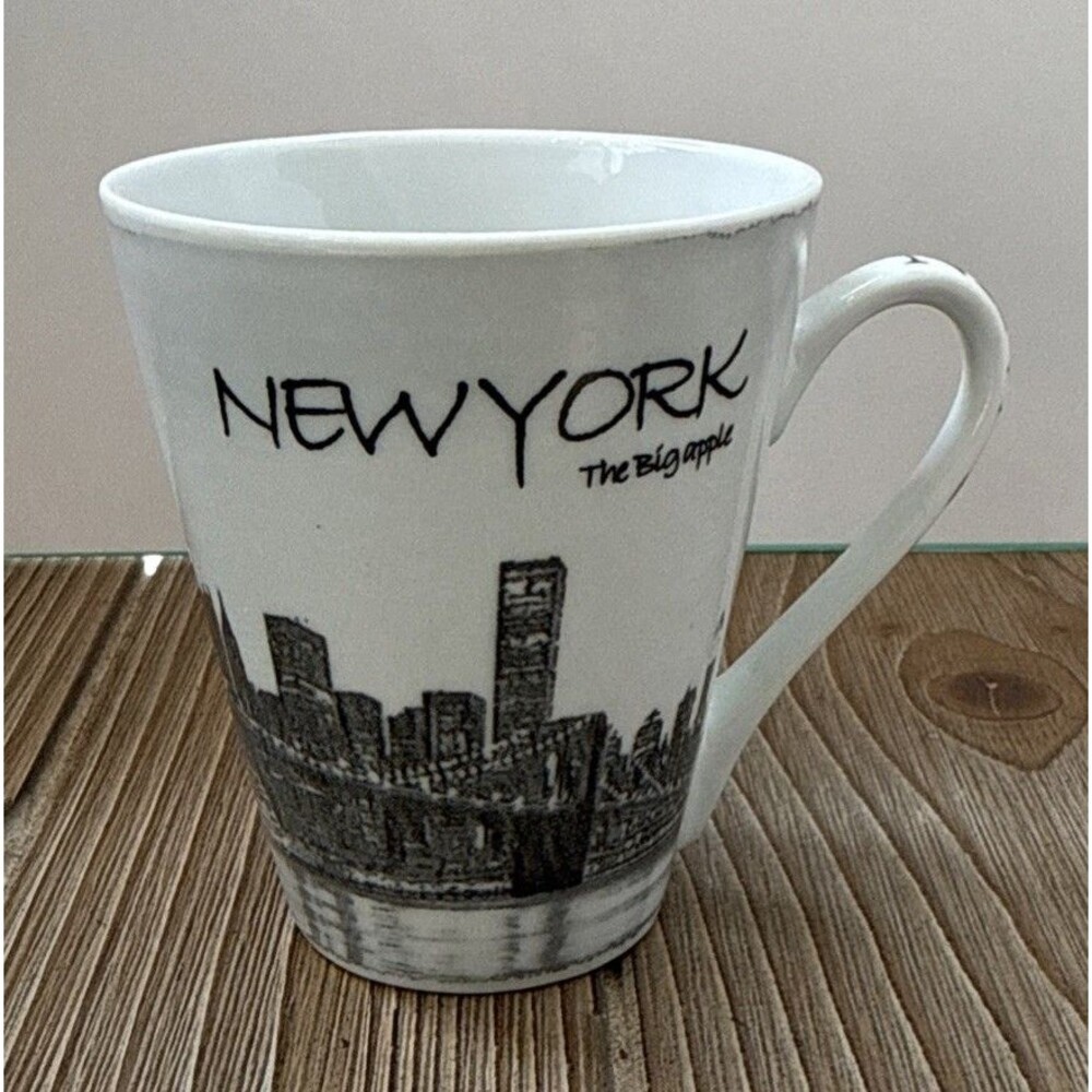 JAY JOSHUA New York The Big Apple Skyline Coffee Cup Mug